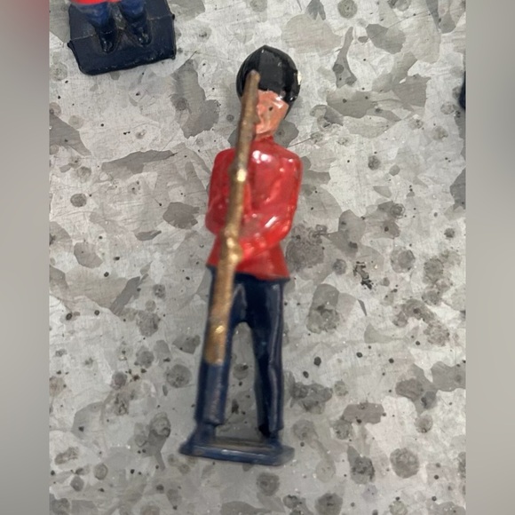 Vintage British Marching Band Metal Toy Soldiers Lot Of 5 - Picture 7 of 7